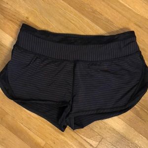 Like new lululemon run shorts